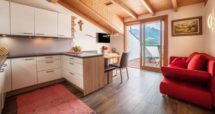 Ferienwohnung "Sagschneiderhof Red Delicious" mit Bergblick, Garten und WLAN