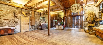Appartamento "Sagschneiderhof Golden Delicious" con vista sulle montagne, idromassaggio e Wi-Fi