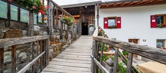 Ferienwohnung "Sagschneiderhof Golden Delicious" mit Bergblick, Whirlpool und WLAN