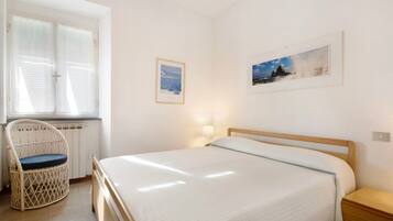 2 slaapkamers, een strijkplank/strijkijzer, wifi, beddengoed