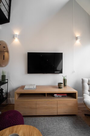 TV