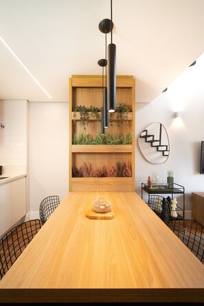 Dining - Vila Nova Conceição Apartment with Swimming Pool (São Paulo)