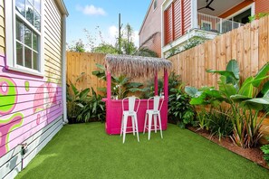 Terrace/patio - Tropical Paradise with Heated Pool - Minutes to FQ (New Orleans)