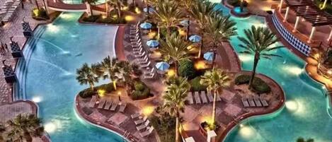 Alberca techada y alberca climatizada