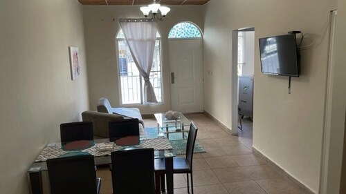 YOUR REFUGE IN BOQUETE, 5 MIN FROM EVERYTHING, WELCOME YOUR PET!