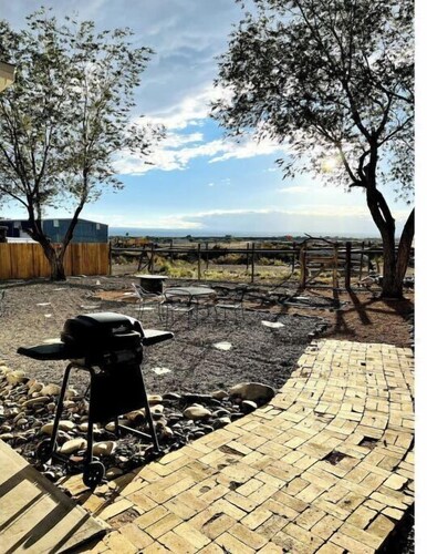 The Ranch-close to airport & fairgrounds 016290