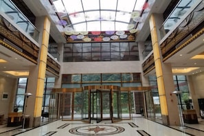 Unclassified image, 4 of 72, button - Heizhugou Midou Hotel (Ebian)