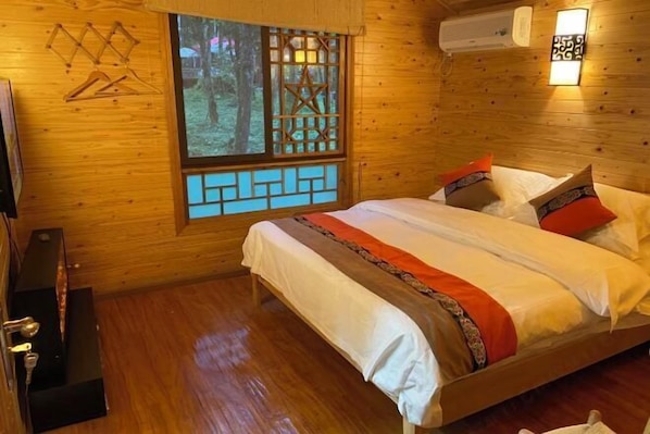 Unclassified image, 1 of 72, button - Heizhugou Midou Hotel (Ebian)