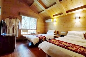 Garden - Heizhugou Midou Hotel (Ebian)