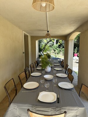 Servei de restauració a l'aire lliure