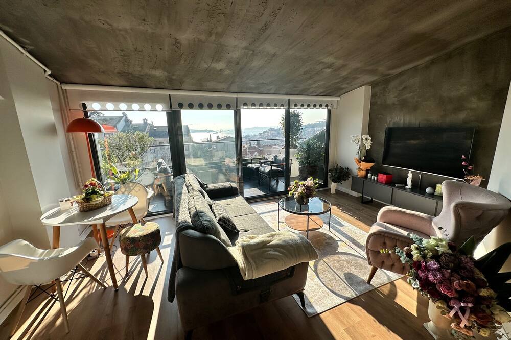 Bosphorus Seaview flat & Alexa smart home