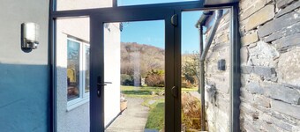 Bryn Llys Uchaf - Three Bedroom Cottage, Sleeps 5