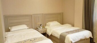 Chuxiong Haiheng Hotel