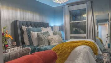3 bedrooms, WiFi (free), bed sheets