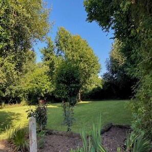 Property grounds - Set in the Normandy countryside, with many tourist attractions within 30 minutes (Saint-Denis-le-Gast)