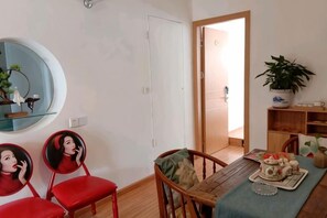 Uklassifisert bilde, 2 av 49, knapp
