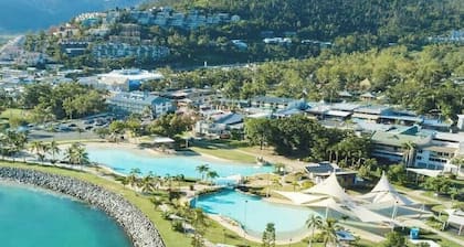 Blue Lagoon Airlie Beach