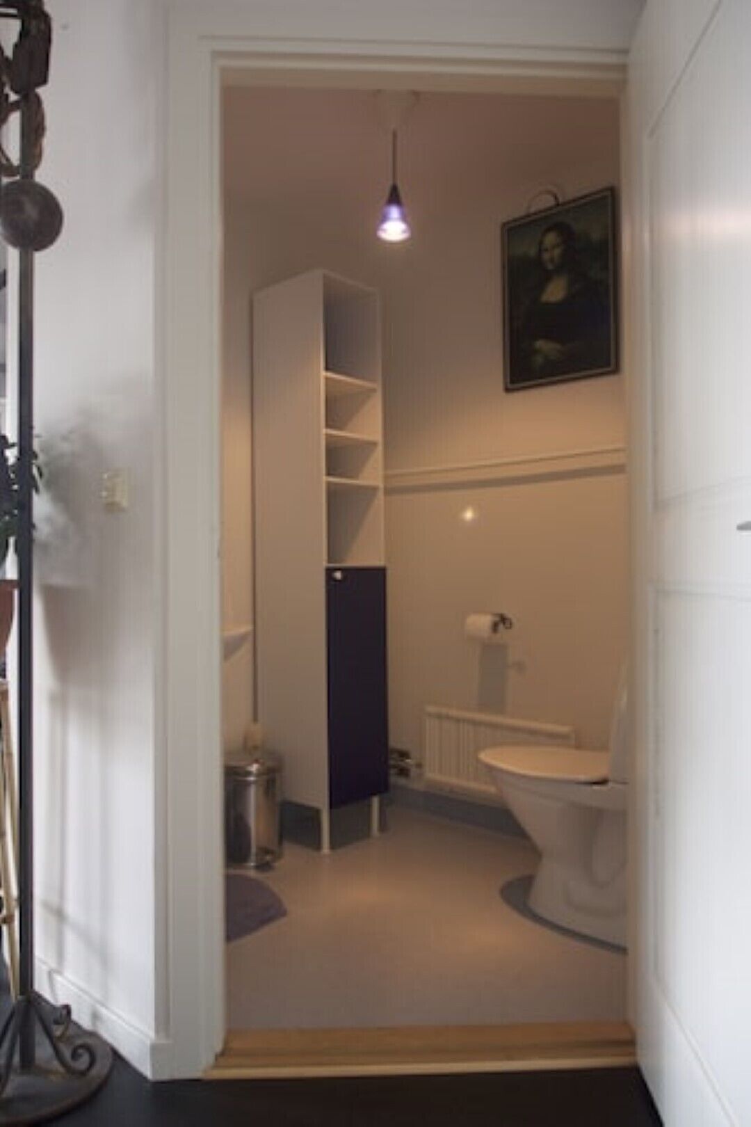 Dusj, hårføner, håndklær og såpe