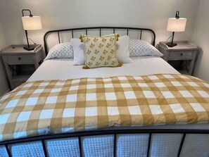 3 bedrooms, desk, iron/ironing board, travel crib