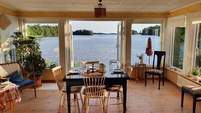 Off to the north: House Lena in southern Sweden for 2 - 4 people, directly on the lake
