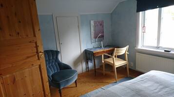 2 sovrum, strykjÀrn/strykbrÀda, gratis wi-fi och sÀngklÀder