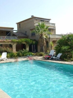 Utomhuspool