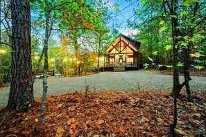 Exterior - Cabin w/Creek Viewing Deck, Hot Tub, Arcade, 1 mile to Hochatown & Casino (Broken Bow)