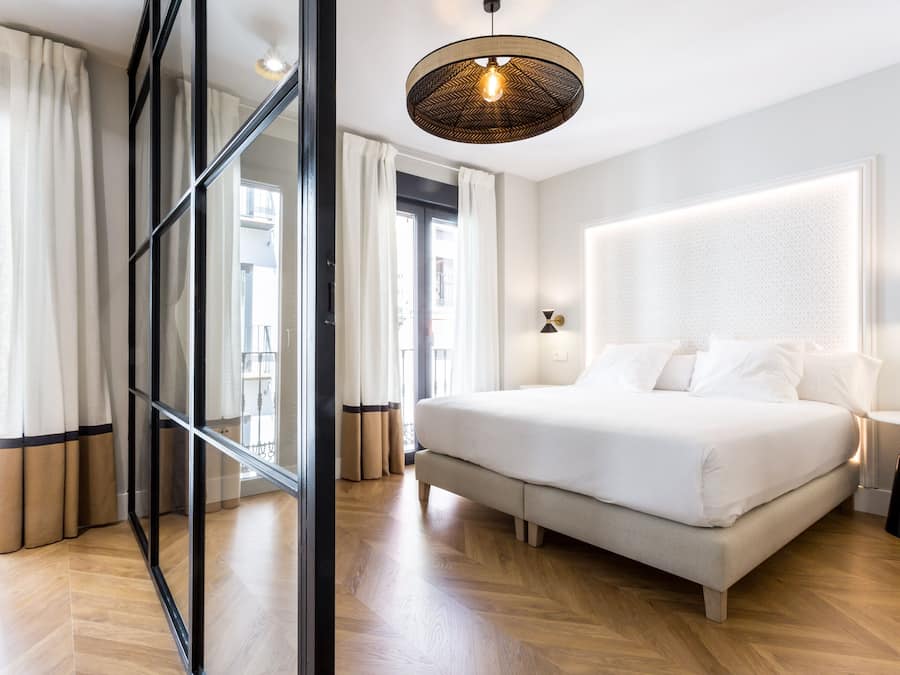 Leilighet – romantic | Sengetøy av topp kvalitet, dundyner og memory foam-senger