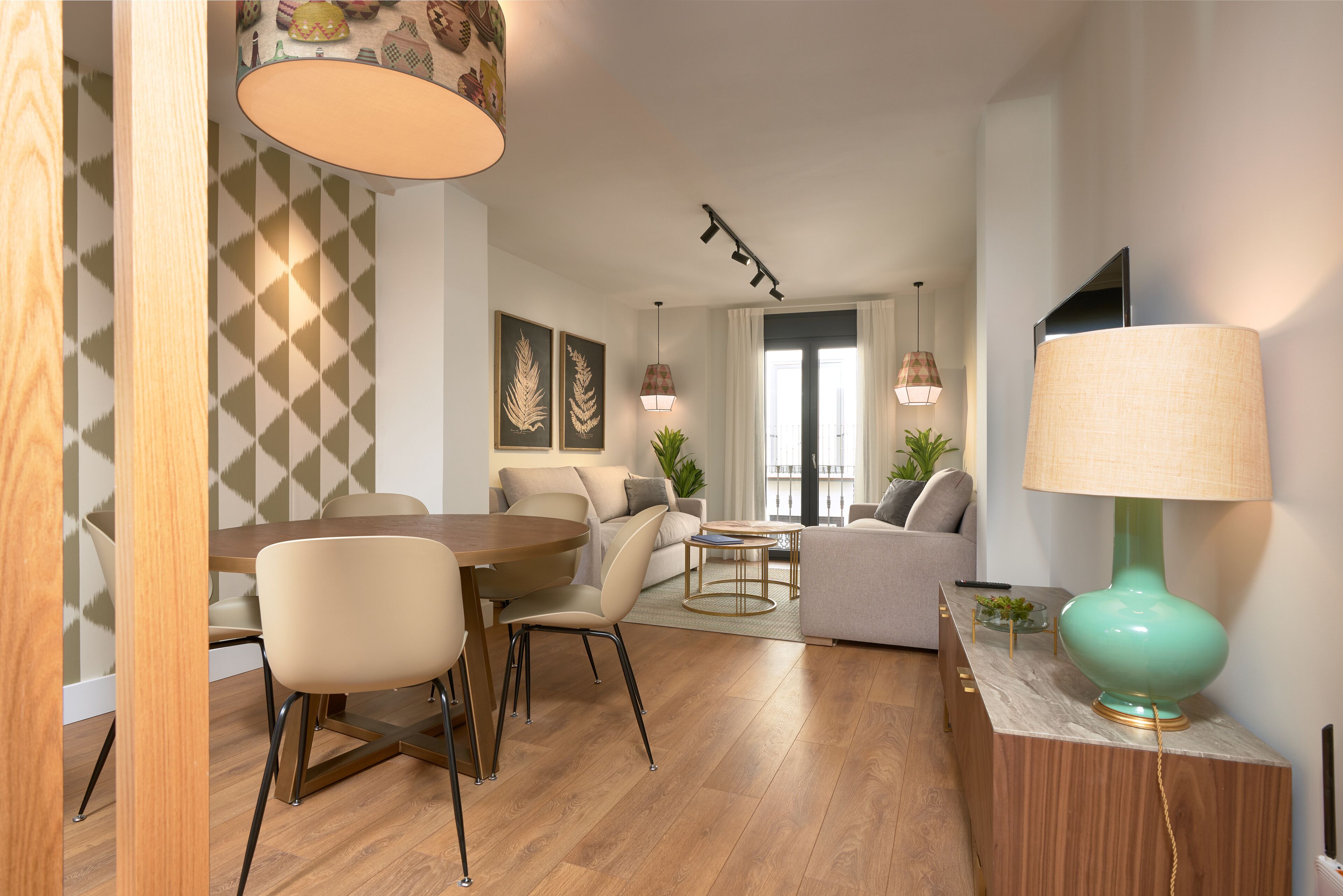 Foto - ELEVEN Real de la Carretería, by Homing U