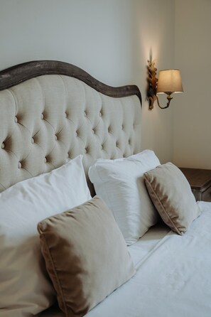 Svit Deluxe | Sängtillbehör av högsta kvalitet, duntäcken och memory foam-madrasser