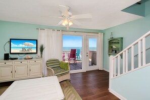 Pientalo, useita sänkyjä (A Bit of Heaven) | Ulkopuoli