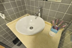 Bathroom - Impression Lijiang Hotel (Guilin)