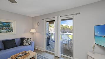 Townhome, Multiple Beds (Barrier Dunes 125 - 49 Sand Dollar Sh) | Living area