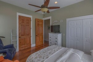 2 habitaciones, decoración personalizada y muebles diferentes