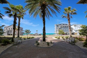 Condo, Multiple Beds (Club at Mexico Beach 1G Red Fish Blue) | Property grounds