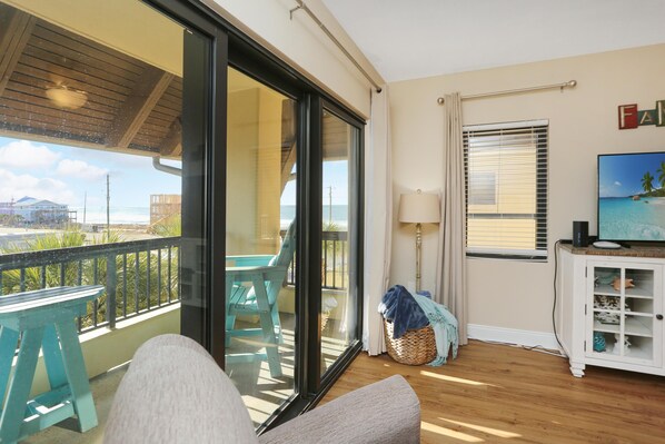 Condo, 1 King Bed with Sofa bed (Club at Mexico Beach 2D) | Living area