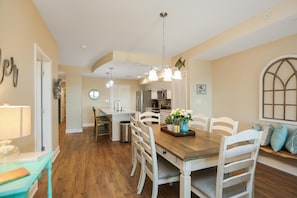 Condo, 1 King Bed with Sofa bed (Club at Mexico Beach 2D) | Dining - Club at Mexico Beach 2D (Port St. Joe)