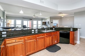 Condo, Multiple Beds (Paradise Shores 403 Sunset Paradise) | Interior