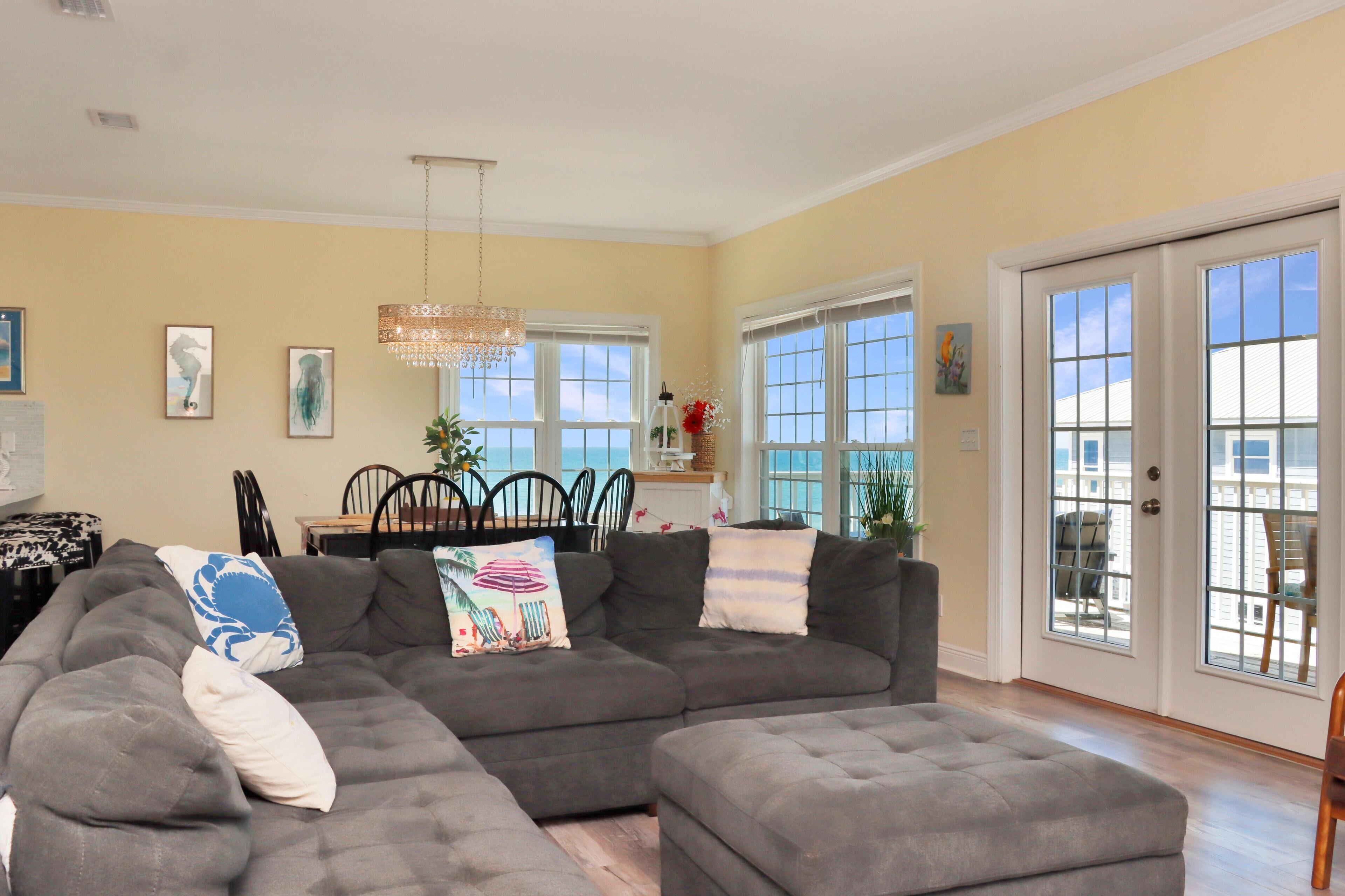 House, Multiple Beds (The Chill Inn) | Living area