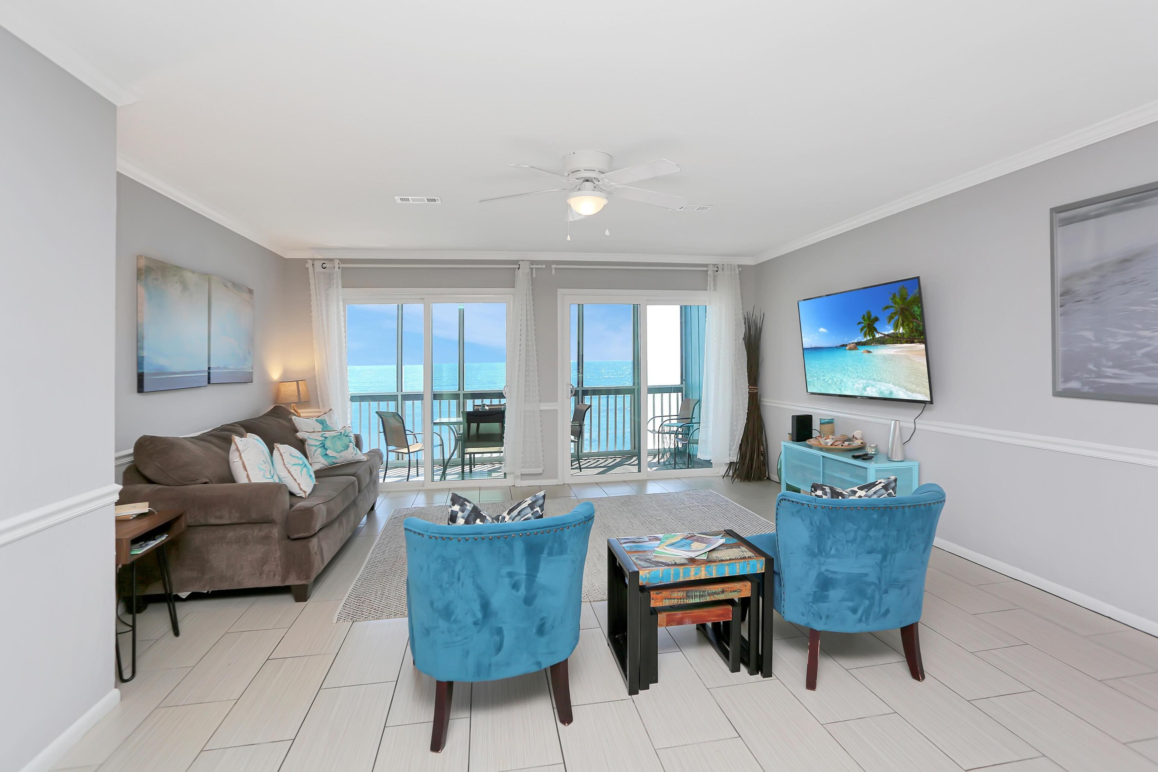 House, Multiple Beds (The Hidden Pearl) | Living area