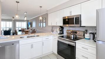 Rumah, Beberapa Tempat Tidur (The Hidden Pearl) | Dapur pribadi | Oven