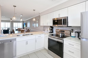 House, Multiple Beds (The Hidden Pearl) | Private kitchen - The Hidden Pearl (Port St. Joe)