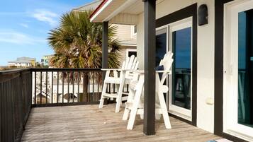 House, Multiple Beds (Sun Chaser) | Property grounds