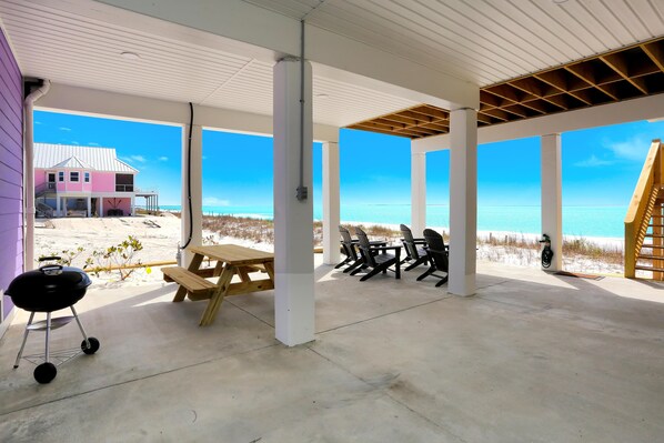 House, Multiple Beds (Beach Fantasies A) | Outdoor dining
