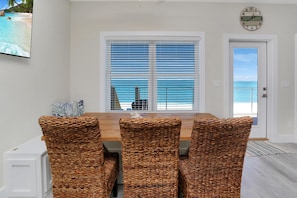 House, Multiple Beds (Beach Fantasies B) | Dining