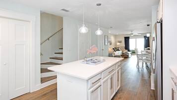 House, Multiple Beds (Mimis Place) | Interior