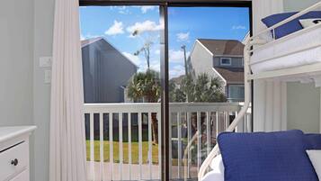 3 bedrooms, individually decorated, individually furnished