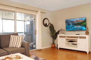 House, Multiple Beds (Barrier Dunes 164  Bay Breeze) | Living area