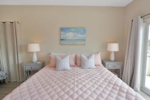Condo, varias camas (Waterside Village Condo 203) | 3 habitaciones, decoración personalizada y muebles diferentes 