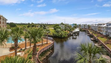 Condo, Berbilang Katil (Waterside Village Condo 203) | Bahagian luar